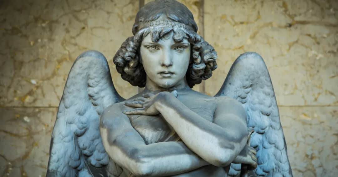 Co z duszą po pogrzebie? Różne wierzenia i emocje związane z utratą