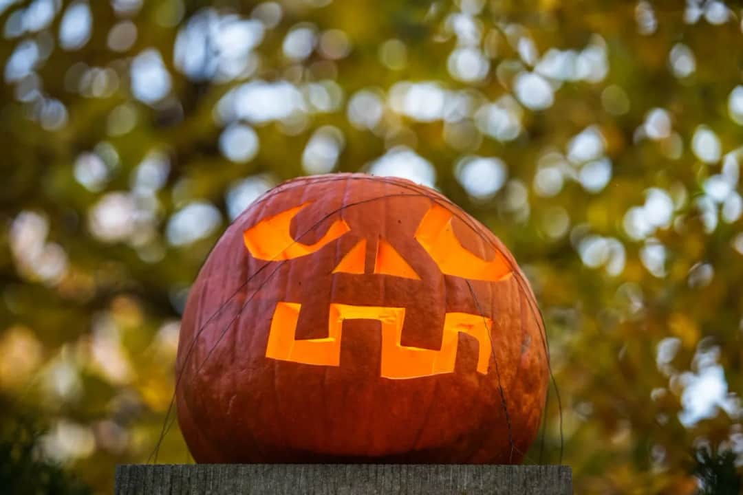 Czy Halloween to grzech? Kontrowersje i różne perspektywy religijne