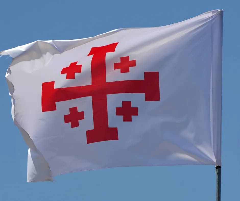 Czy katolik może nosić krzyż jerozolimski? Oto co warto wiedzieć