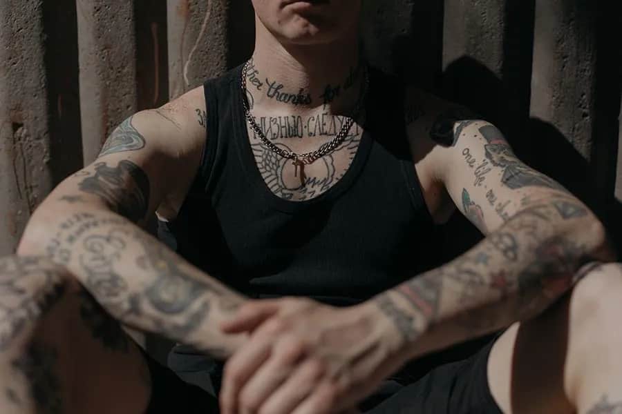 Czy tatuaż to grzech? Kościół katolicki o moralności tatuaży